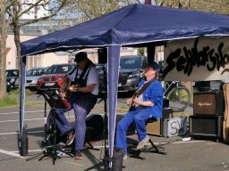 Schwarzworz zu Zwatt uff Wochenmarkt Bowehause